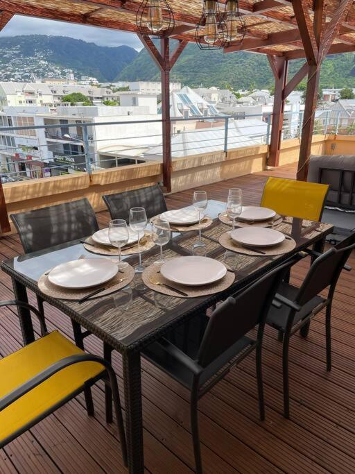 Rare ! Spacieux T3 En Roof-Top Au Barachois - 2 Ch Climatisees - 6 Couchages - Proche Aeroport Saint-Denis Buitenkant foto